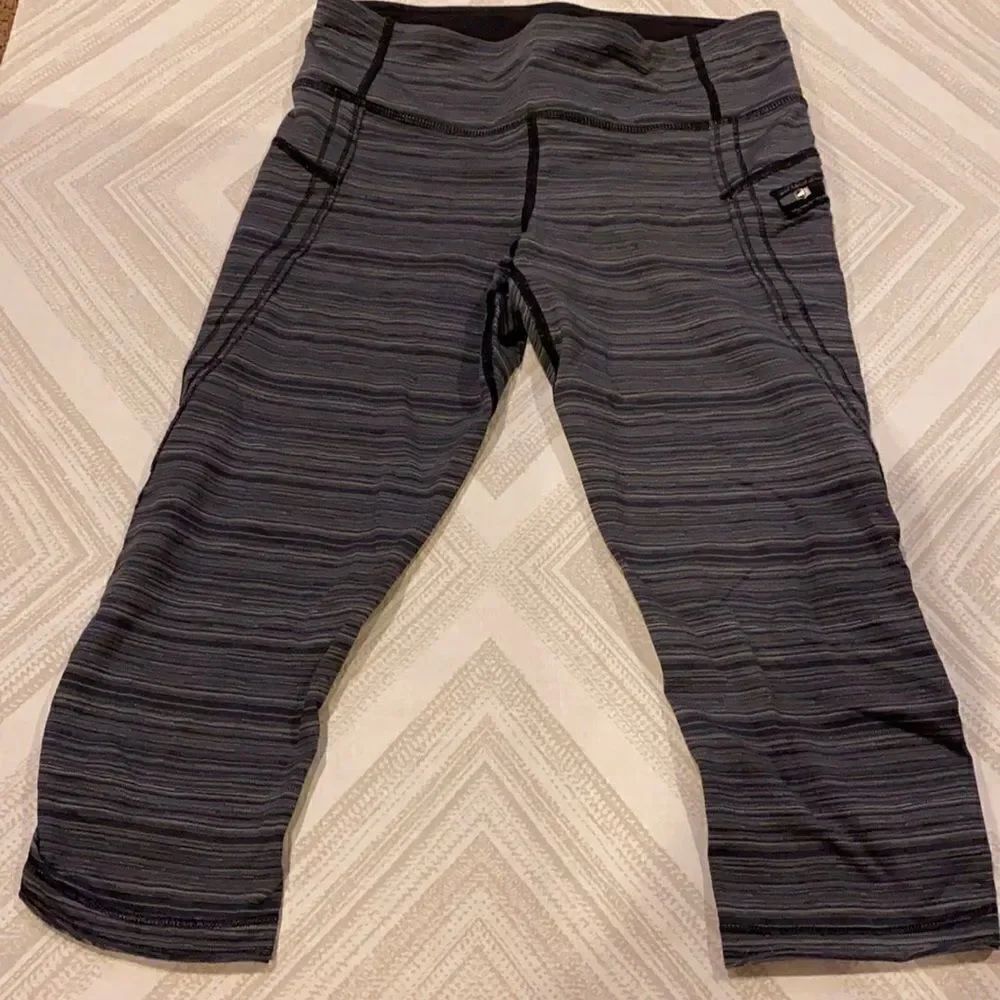 Lululemon Top Speed Crop Striped Leggings
